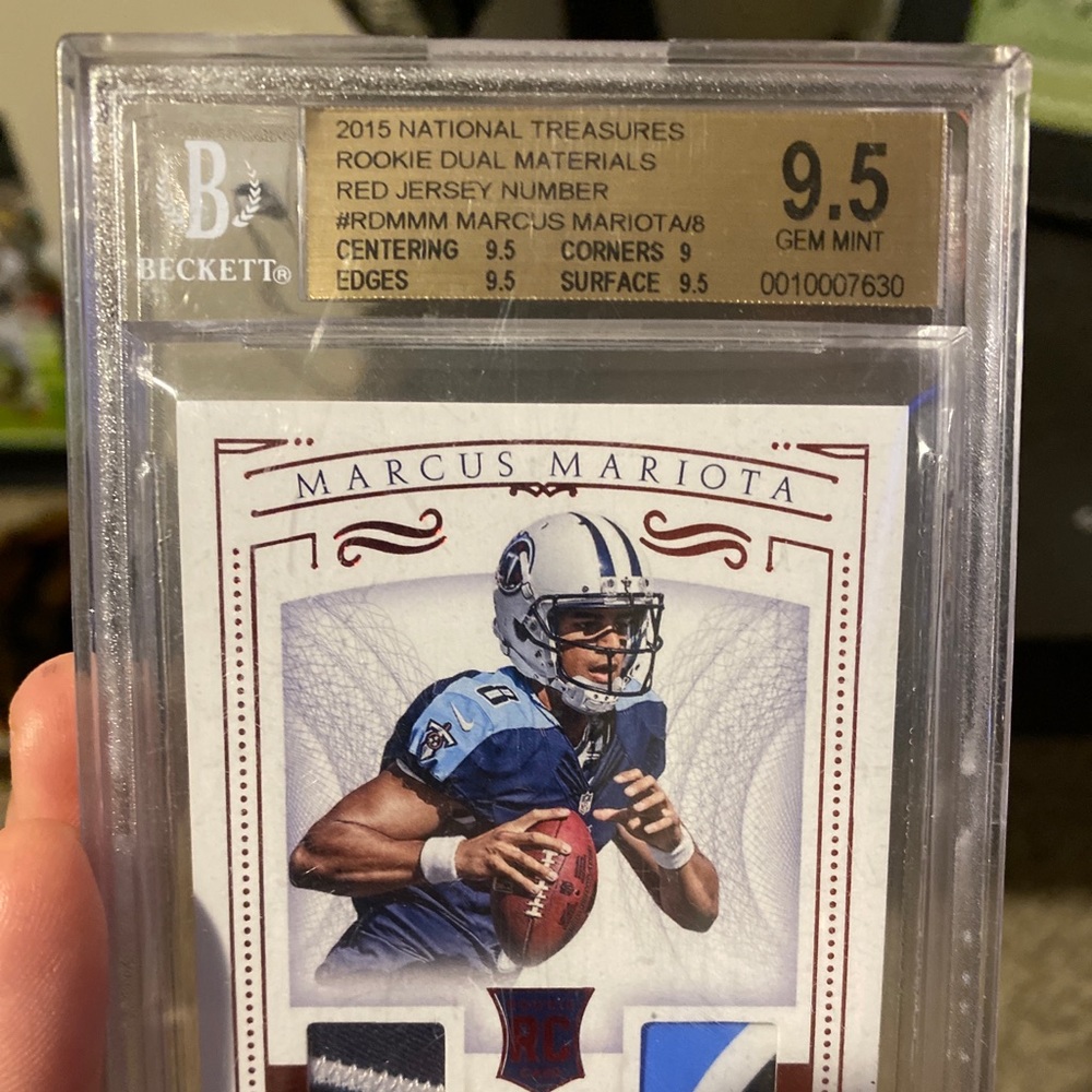 Marcus Mariota National Treasures Becket Graded
